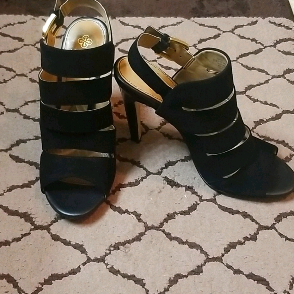 Black heels